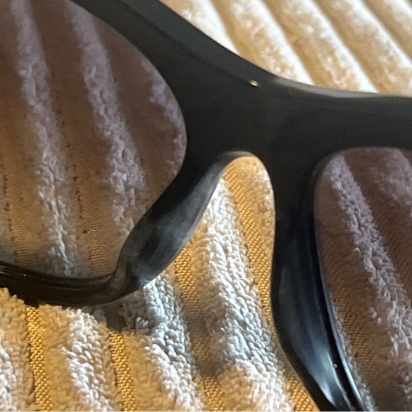 CHANEL Polarized Square CC Sunglasses 5380 Black - Picture 8 of 9